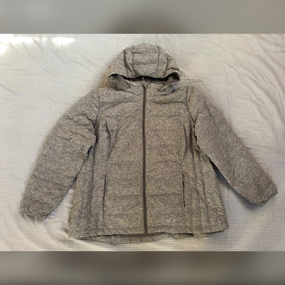 Packable down jacket